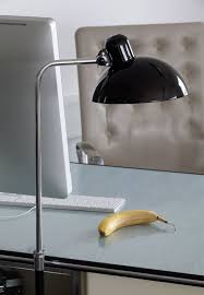 Bauhaus Klassiker Kaiser Idell Stehleuchte 6580 F Als Beleuchtung Am Schreibtisch Stehlampe Bauhaus Weimar Lampe