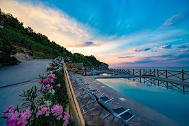 Visítanos para leer reseñas, descubrir ofertas y reservar el hotel perfecto para tu siguiente viaje. Camping Village Ripari Di Giobbe In Ortona Italien Jetcamp Com
