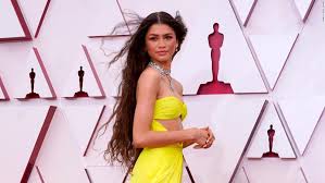 1 point•submitted 1 day ago by tennisbabes to r/elenarybakina. Zendaya Dazzles The Oscars Red Carpet In A Cher Inspired Valentino Dress Ali2day