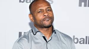 Weather concerns postpones Roy Jones Jr. bout against Danny Santiago