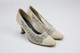 1950 S Cream Lace Shoes The Most Beautiful Vintage Wedding Shoes In A Modern Size 5 5 Awesome Shoe Laces Wedding Shoes Vintage Vintage Shoes