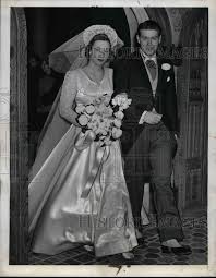 1942 Press Photo Mr. and Mrs. Hubert Potter Earle
