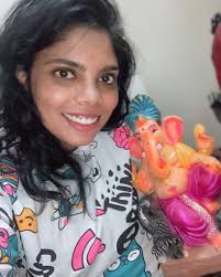 Vinaya Vasudevan's Instagram, Twitter & Facebook