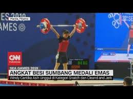 Ya, ketiga anak siti aisyah ternyata mewarisi kecintaan ibu. Windy Raih Medali Emas Angkat Besi Di Sea Games 2019 Youtube