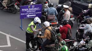 Jul 01, 2021 · the emergency ppkm will be implemented in districts and cities listed as level 4 in terms of the pandemic situation and 74 districts and cities listed as level 3 in java and bali, he informed. Ppkm Darurat Diperpanjang Atau Tidak Jokowi Ini Hal Yang Sangat Sensitif Tribunnews Com Mobile