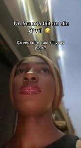 Un fou m’a fait un clin d’œil à Brazzaville