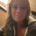 Melissa Saxton's Instagram, Twitter & Facebook