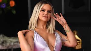 Born maren larae morris on april 10, 1990, in arlington, texas. Maren Morris Shuts Down Snap Back Culture In Post Baby Body Positive Post Entertainment Tonight