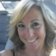 Angelique Pattillo's Instagram, Twitter & Facebook