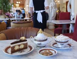 Cafe Zauner In Der Pfarrgasse Wafer Cookies Cafe Cake