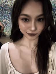 Primni and Her Boyfriend