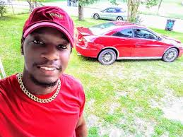 How to create complex liveries in Gran Turismo 7?