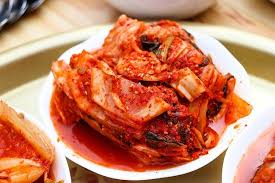 Klo udh punya stok kimchi, lebih mudah utk bikin berbagai macam masakan korea lainnya spt sop kimchi, nasgor kimchi, korean bbq atau buat sekedar temen makan mie instan korea. Resep Kimchi Ala Korea Tanpa Gochujang Yang Bisa Dibuat Sendiri Di Rumah Portal Jember