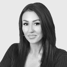 Alisa Patterson's Instagram, Twitter & Facebook