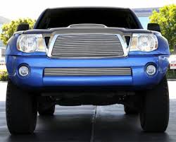 Take advantage of our extensive image galleries, videos, and staff of truck experts. 2010 Toyota Tacoma
