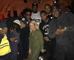 A babysitting uncle tells his nephew three horror stories about killer witches, little red riding hood and a werewolf, and goldi lox and the three bears. Will Q Tip Dj Clark Kent Be Producing The Next Lox Album