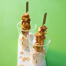 75 Recettes Originales Pour Un Apero Dinatoire Brochette Poulet Poulet Sauce Cacahuete Sauce Cacahuete