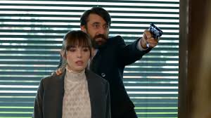 Can yaman won 7th gq men of the year 2019 award. Dolunay Final Yapti Dolunay Finalde Neler Oldu Televizyon Haberleri