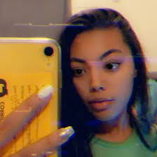 Jada Griggs's Instagram, Twitter & Facebook