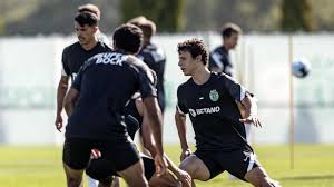 Em conversa descontraída com guilherme geirinhas, o jovem defesa de 19 anos acabou por contar que já teve. Cxzv1ifz4hvkrm