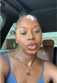 How Old Is Erica Leshai