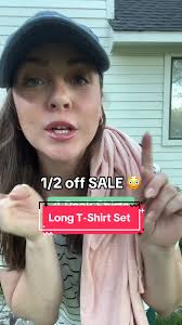 Viral 4 pack t-shirt set that cover your butt and belly. Style that  Restocked! The perfect summer t-shirt. Flows perfectly to cov your belly &  bum with a scoop hemline ...