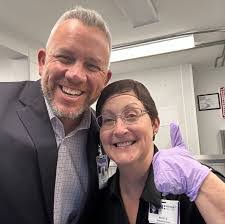 Shelly Rowell's Instagram, Twitter & Facebook