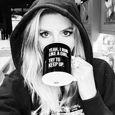 Cindy Henning's Instagram, Twitter & Facebook