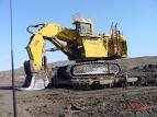 HUGE KOMATSU EXCAVATOR PC80INSIDE AND OUTSIDE