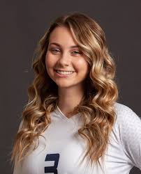 Hannah Lind's Instagram, Twitter & Facebook