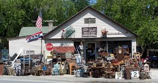 Ed S Stuff Woolwich Maine Lol I Used To Pass This Place Almost Every Day When I Was A Little Girl Living In Wiscasset Maine Vacation Maine Living Places