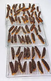 Cantuccini (or biscotti as they are known outside of italy) are double baked italian cookies that are best they are crunchy, studded with nuts (i went for almonds and cranberries) and totally moreish. Cranberry Walnut Biscotti Haniela S Recipes Cookie Cake Decorating Tutorials