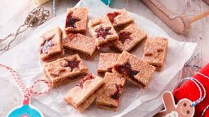 Schnelle Linzer Schnitten Gluhwein Linzer Schnitten Rezept Lebensmittel Essen Linzer Schnitten Gluhwein