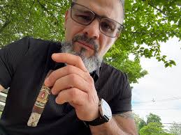 Dirty Martini and an Alec Bradley