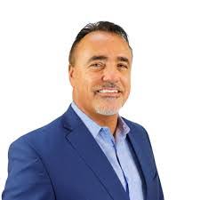 Dan Stell's Instagram, Twitter & Facebook