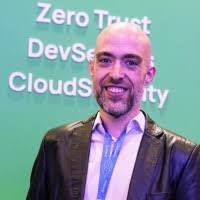 500+ "Lichti" profiles