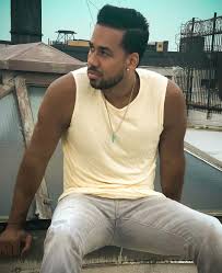 De las américas, estarán abiertas para los asistentes al concierto del cantante romeo santos, que presentará su espectáculo como parte de la gira vol. Romeo Santos Es Demandado Por La Ninera De Su Hijo Ensegundos Do
