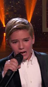 💘 Algo de nosotros se ha quedado a vivir en esta canción, que Lucas ha  interpretado a la perfección. ¡Un pequeño gran prodigio en #LaVozKids! 🏆  Actuación completa 📲 https://atres.red/ik712