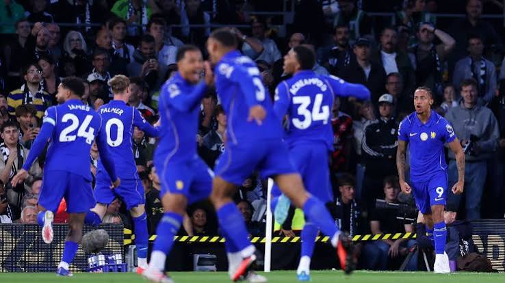 Em v&iacute;deo: Jo&atilde;o Pedro entra para a hist&oacute;ria da Premier League com um gol recorde | Goal.com Brasil