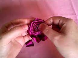 طريقة سهلة لعمل وردة من الساتان youtube satin roses handwork floral rings