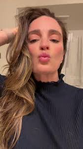 Angela Riccitelli's Instagram, Twitter & Facebook