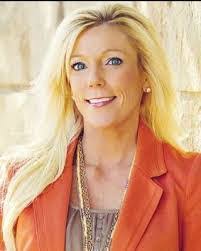 Crystal Flick's Instagram, Twitter & Facebook