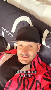 Repost @cweeders with @get_repost ・・・ This Sunday and every Sunday join us  for live music online the #soulsundaysessions Facebook page at 1pm  @northwoodcrusaderssport @jono_johansen @jordan.pretorius  @danny.musician.sa #artists #acoustic #music ...