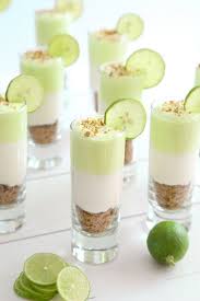 Top 10 Super Easy And Delicious Dessert Shooters Top Inspired Shot Glass Desserts Dessert Shooters Desserts