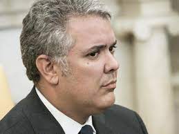 Iván duque márquez , is a colombian politician and lawyer who is the current president of colombia, in office since 7 august 2018. Se Esta Extralimitando El Presidente Ivan Duque En Su Defensa A Alvaro Uribe