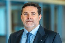 Steven Ashley's Instagram, Twitter & Facebook