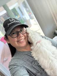 Took Bentley to the dog dog park to play, he had a blast he rolled in  something smelly came home and had to have a shower❤️😂❤️😍