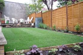 Whether it's a small garden, a patio or a balcony garden, there are plenty of budget garden ideas (or even diy tricks) to boost your space. 18 Incredible Small Garden Design Ideas On A Budget