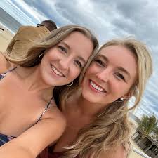 Kelly Weyland and Mike Rich's Wedding Website