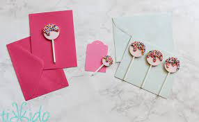 Add decorative gemstones, chains, and mirrors to your rakhi so it stands out during the ceremony. Creative Diy Raksha Bandhan Greeting Card Ideas